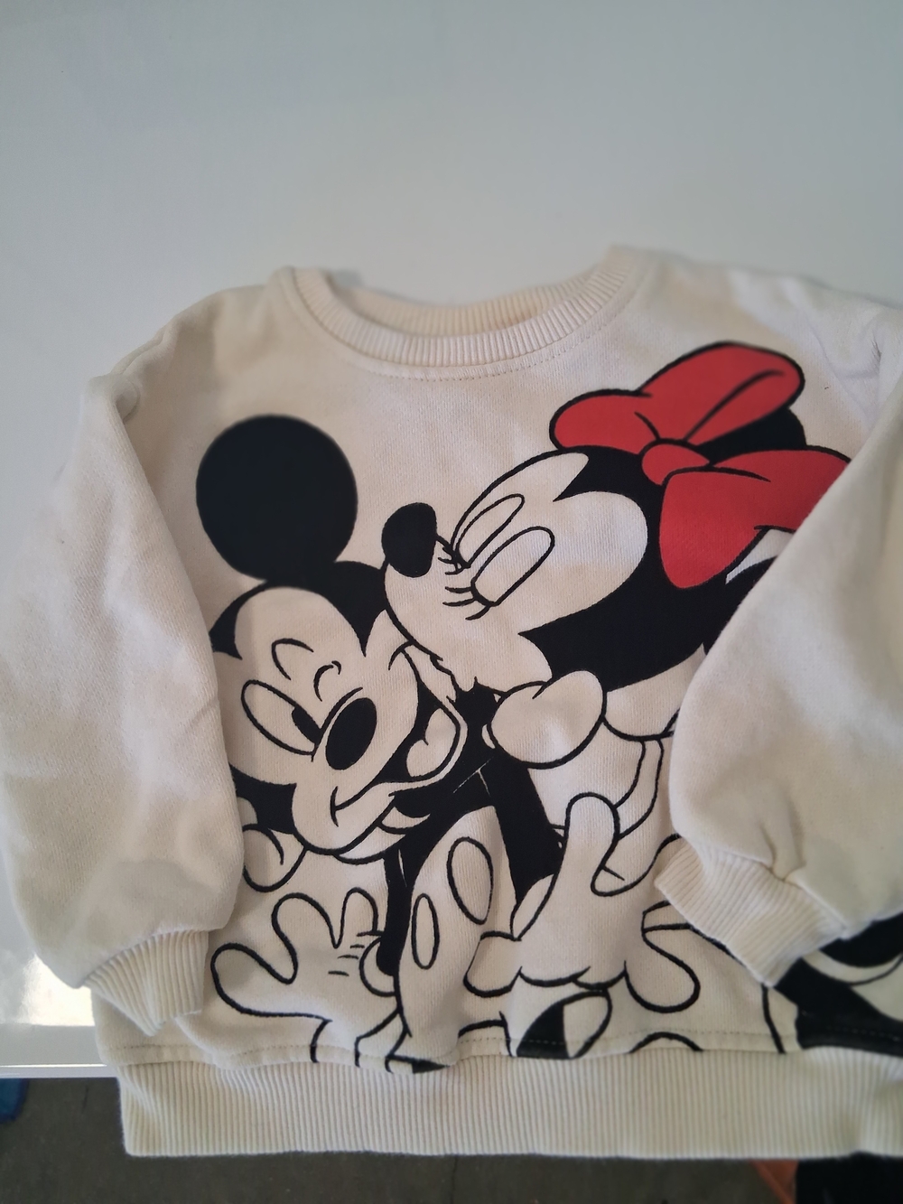 Disney & Zara White Kids Sweatshirt with Black Mickey & Minnie and Red Bow